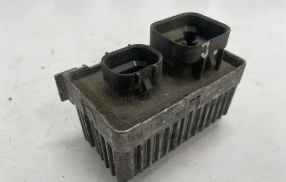 Glow plug pre-heat relay