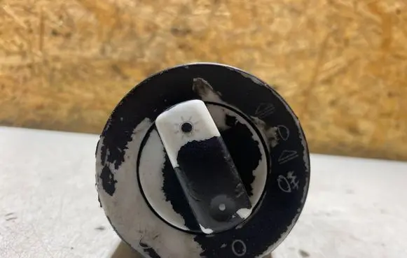 Light switch