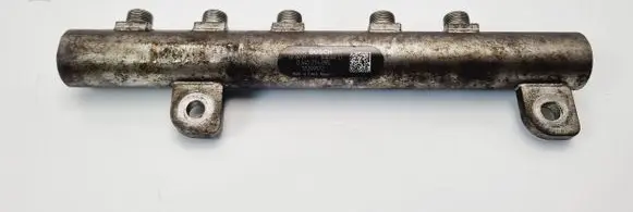 Opel Zafira B Fuel main line pipe 55209572 000509L1 0445214095