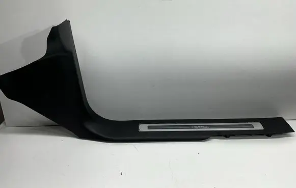 Cadillac Escalade IV Other sill/pillar trim element 23475152 22825073 23433592