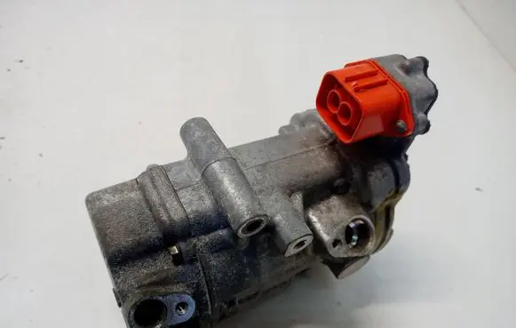 Nissan Leaf II (ZE1) Air conditioning (A/C) compressor (pump) 92600-5SA1A