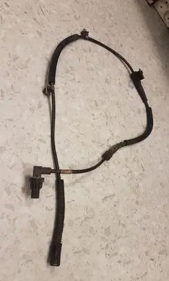Hyundai Santa Fe ABS brake wheel speed sensor