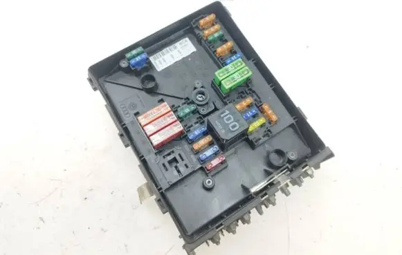 Volkswagen Eos Fuse module 1K0937125A 017183071