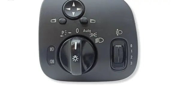Mercedes-Benz C W203 Light switch A2035450604