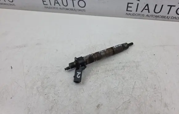 BMW 5 GT F07 Fuel injector 7805428