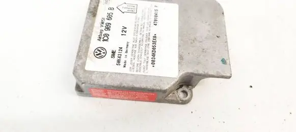 Volkswagen PASSAT B5.5 Airbag control unit/module 1C0909605B