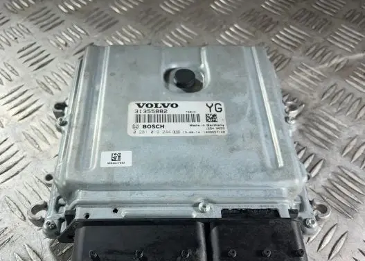 Volvo V60 Engine control unit/module 31355882 0281019244