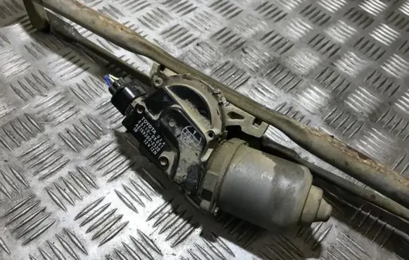 Toyota Hilux (AN10, AN20, AN30) Wiper motor 851100k051 85110-0k051