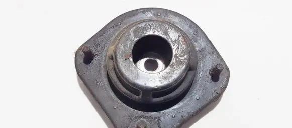 Chrysler PT Cruiser Coil spring mount 
