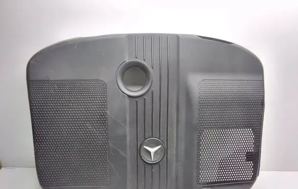 Mercedes-Benz C W204 Engine cover (trim) A6510102167