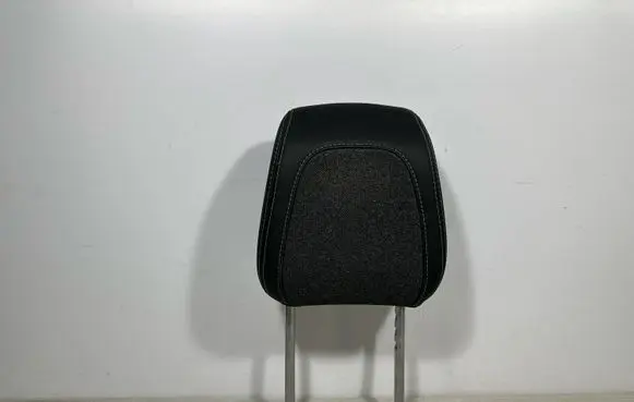 Peugeot 5008 Front seat headrest 
