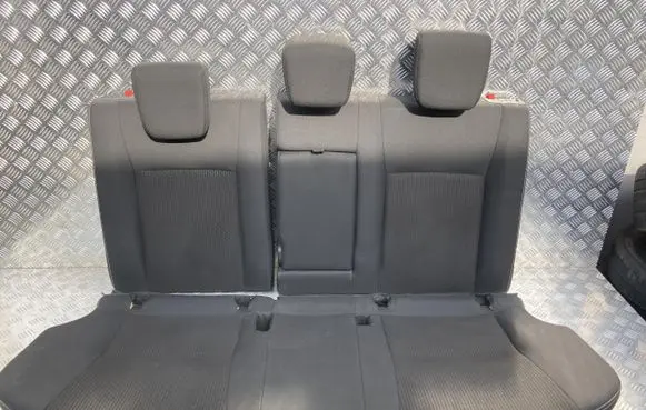 Suzuki SX4 S-Cross Second row seats PK10179