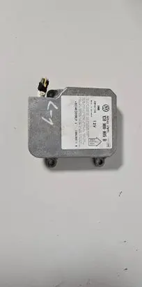 Volkswagen PASSAT B5.5 Airbag control unit/module 1C0909605B 10020411H