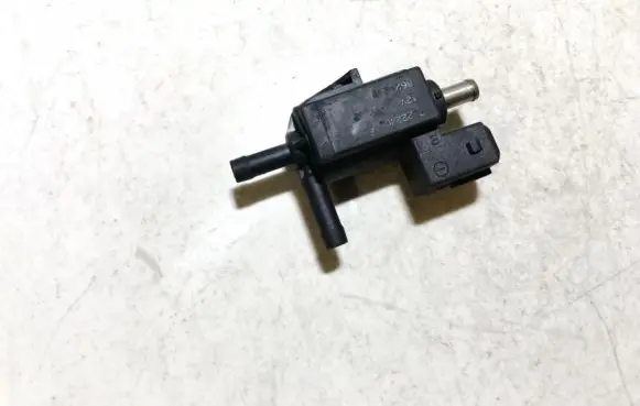 Volvo S60 Turbo solenoid valve 8627299 72224006