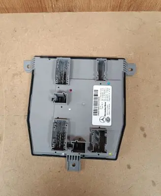 Mercedes-Benz C W205 SAM control unit A2059007539