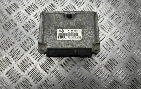 Volkswagen Golf IV Engine control unit/module 038906018D 0281001611 28SA3441