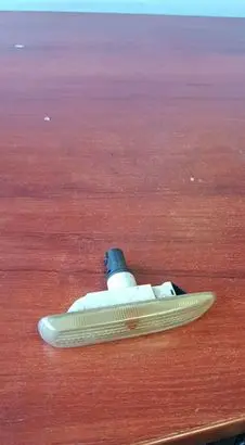 BMW 3 E46 Front fender indicator light 2228592