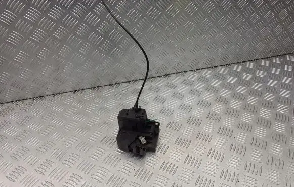 Renault Megane I Front door lock
