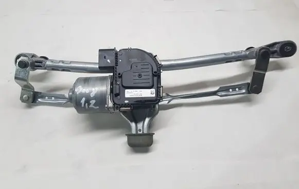 Peugeot 3008 II Front wiper linkage 9824762380
