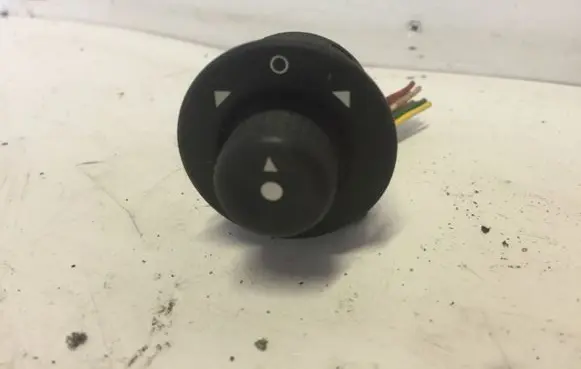 Citroen Xsara Picasso Wing mirror switch