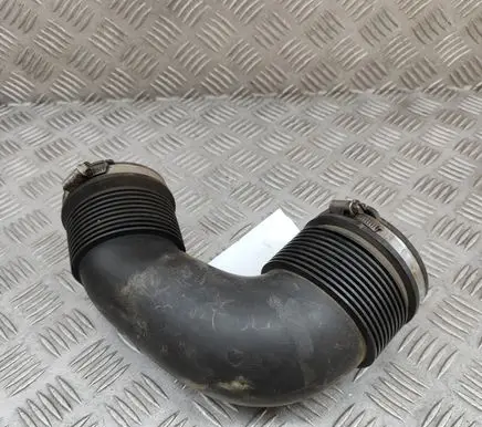 Audi Q7 4M Air intake duct part 059129616B