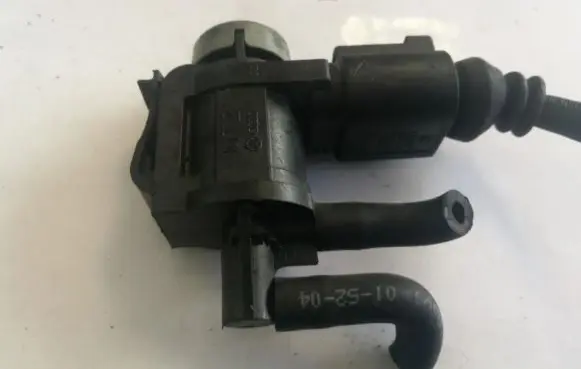Audi A4 S4 B6 8E 8H Turbo solenoid valve 1J0906283C
