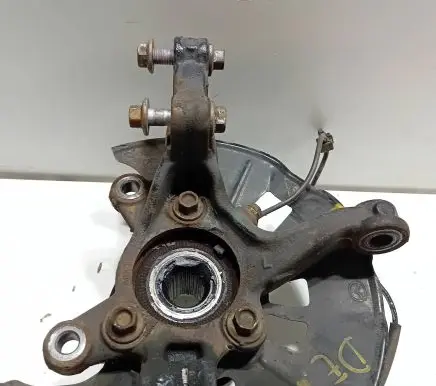 Mazda 2 Front wheel hub spindle knuckle DA7J3302Y DA7J-33-02Y DA7H3304XA