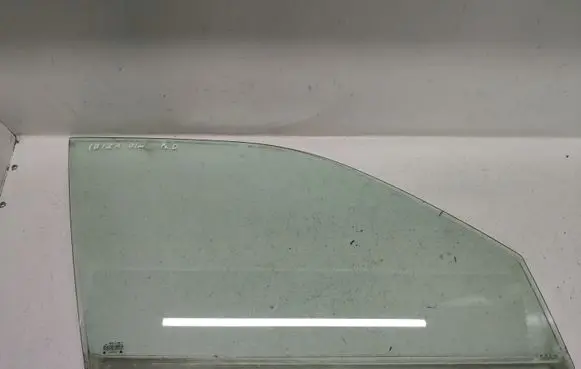 Seat Ibiza II (6k) Front door window glass four-door