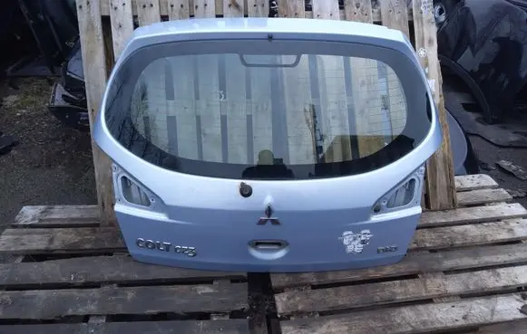 Mitsubishi Colt Tailgate/trunk/boot lid