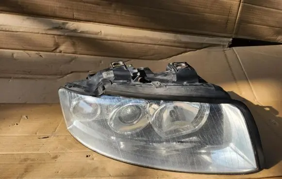 Audi A4 S4 B6 8E 8H Headlight/headlamp 8E0941004AQ