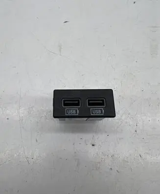 USB socket connector