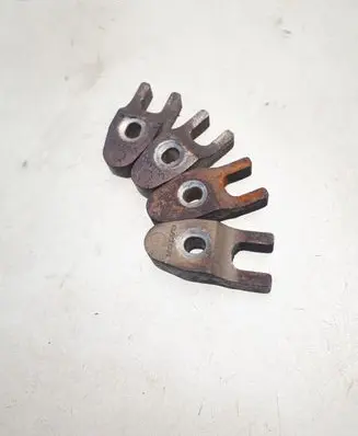 Volvo XC70 Fuel Injector clamp holder