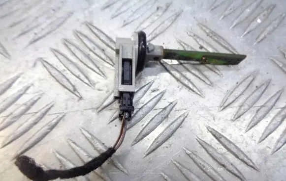Audi A4 S4 B7 8E 8H Air conditioning (A/C) pressure sensor 4B0820539