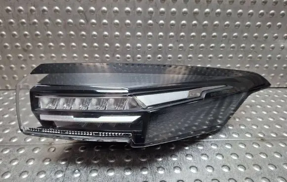 Peugeot 308 Rear/tail lights S26282229 9835299280