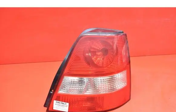 KIA Sorento Rear/tail lights 92402-3E0