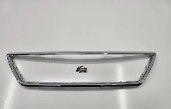 Seat Leon (5F) Front bumper upper radiator grill 5F0854643