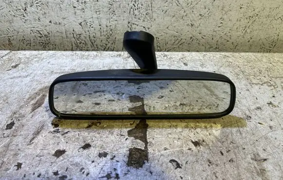Subaru Outback Rear view mirror (interior) E13010836