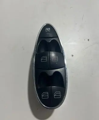Mercedes-Benz E W211 Electric window control switch A2118213679 SWF502159