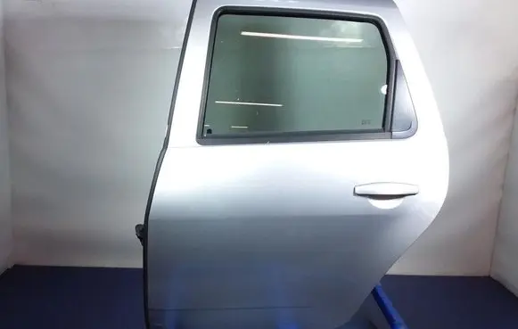 Dacia Duster Rear door 