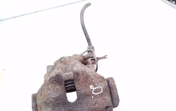 Volkswagen PASSAT B5 Front brake caliper