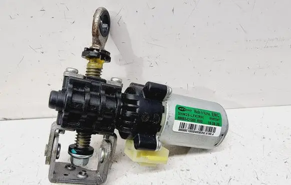 Honda CR-V Seat adjustment motor 88683C1000