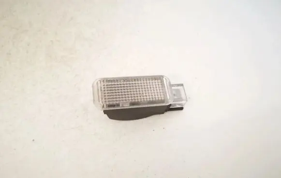 Volkswagen PASSAT B5.5 Other interior light 3b0947415b
