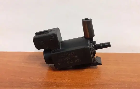 BMW 5 F10 F11 Turbo solenoid valve 70231800 10396