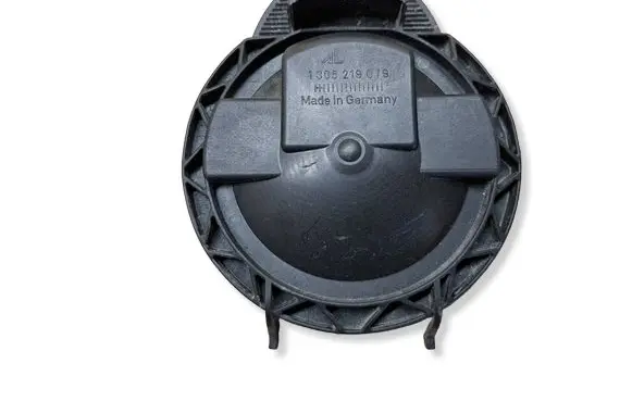 Mercedes-Benz C W203 Headlight/headlamp dust cover 1305219079