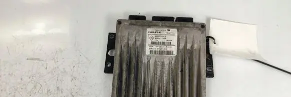 Renault Megane II Engine ECU kit and lock set 8200334419