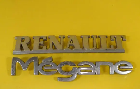 Renault Megane I Manufacturers badge/model letters 