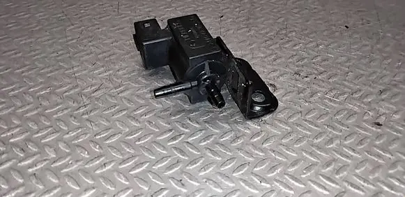 BMW 3 E90 E91 Turbo solenoid valve 72234100 1742712 07T348