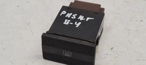 Volkswagen PASSAT B4 Windscreen/window heater switch