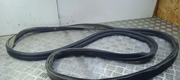 Jeep Grand Cherokee Trunk rubber seal (body) 55399229AE