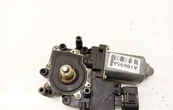 Audi A4 S4 B5 8D Rear door window regulator motor 8d0959801d